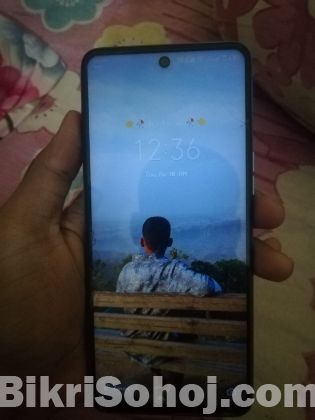 Tecno spark 8 pro